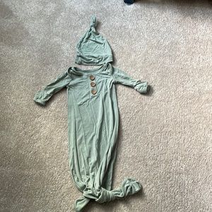 Caden Lane Knotted Gown and Hat (Moss)